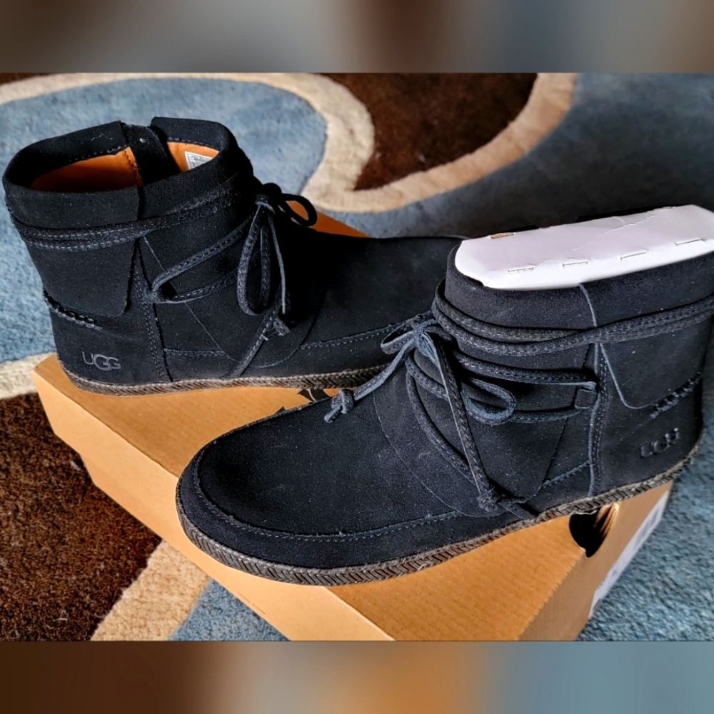UGG Reid ankle boots